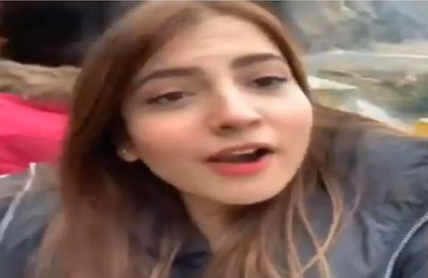 फनी मीम्स की आई बाढ़, नहीं रुकेगी हंसी