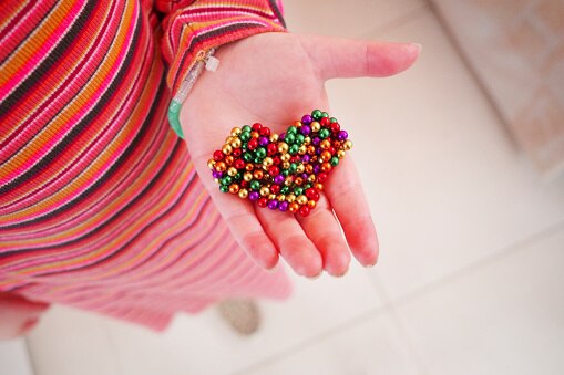 लड़के ने निगल लिए 54 मैग्नेटिक बॉल