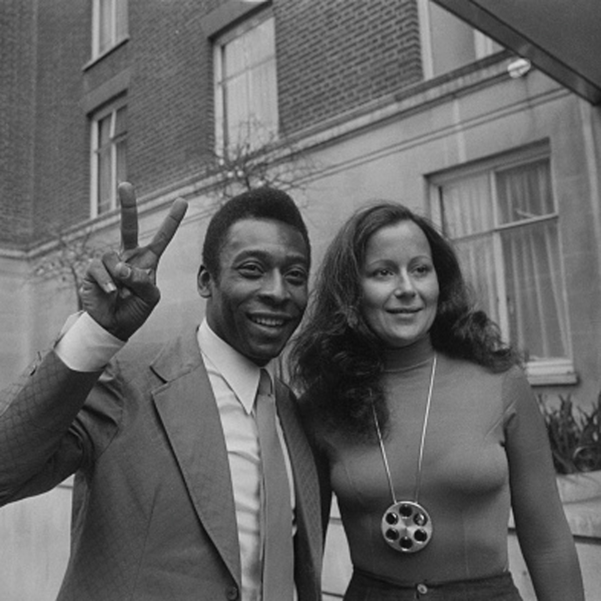 पेले अपनी पहली पत्नी रॉस मेरी के साथ