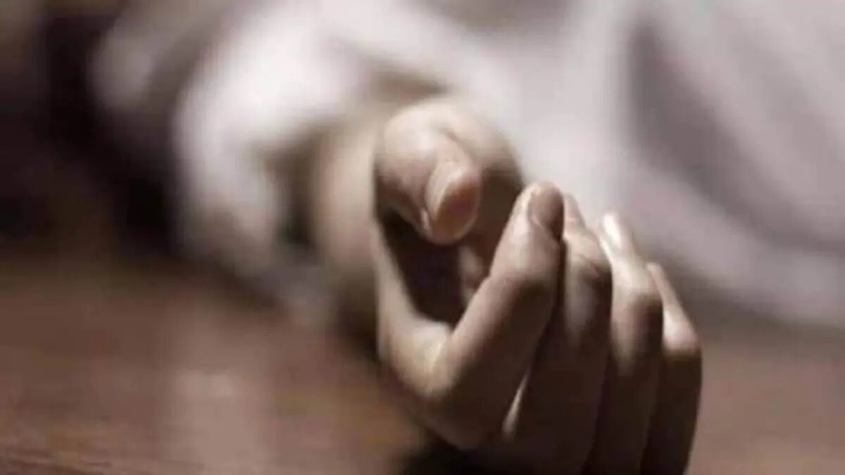 हंसते-हंसते नदी में कूद गई विवाहिता