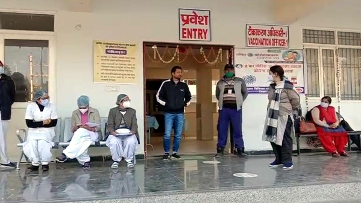 ग्वाल‍ियर में कोरोना वैक्सीनेशन प्रोग्राम.