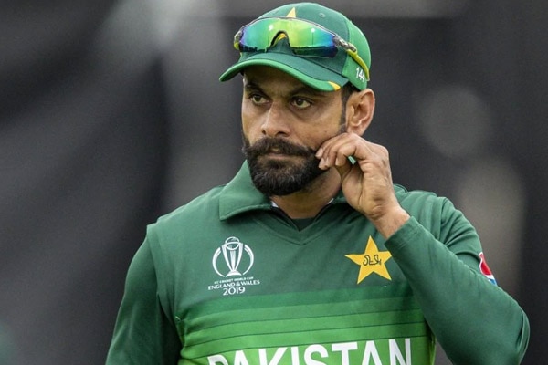 Debate over number one wicketkeeper