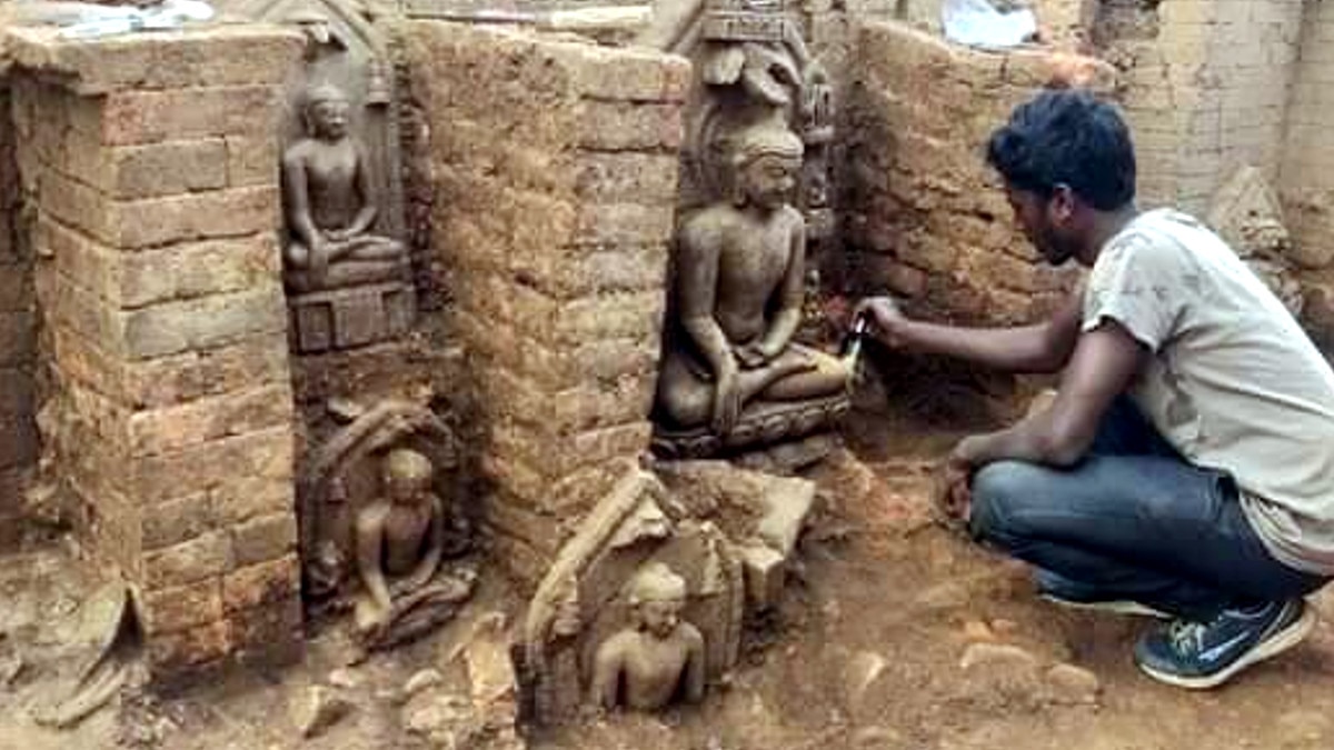  हजारीबाग में खुदाई से निकली भगवान बुद्ध, मां तारा की 9वीं सदी की मूर्तियां, तंत्र साधना का था केंद्र 