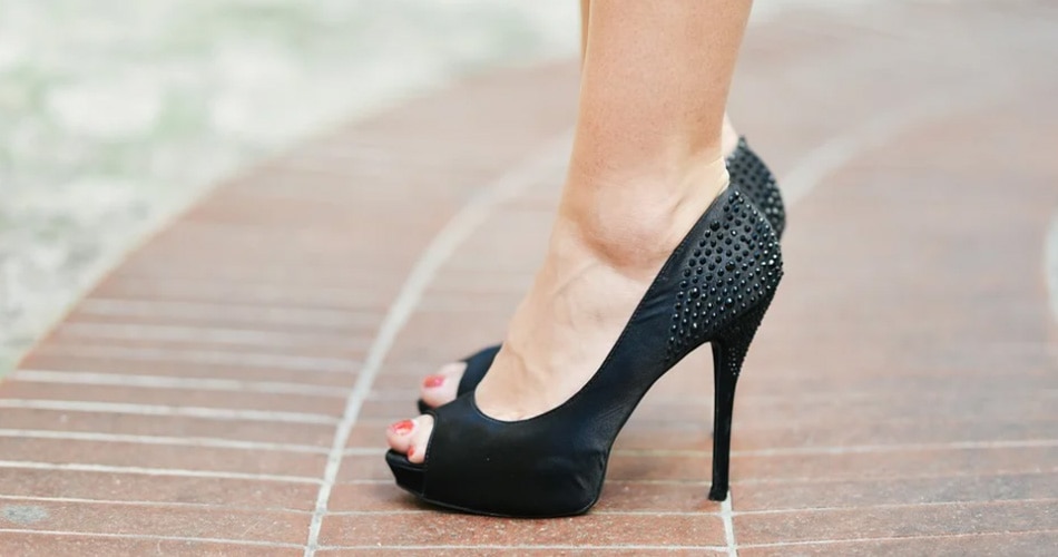 गर्लफ्रेंड की लंबाई से परेशान युवक4