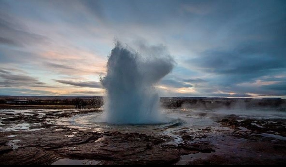 कजाकिस्तान में निकला आइस वोल्कैनो