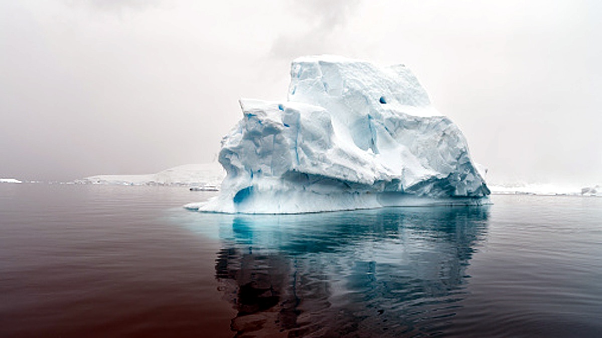 World Largest iceberg A68a broken
