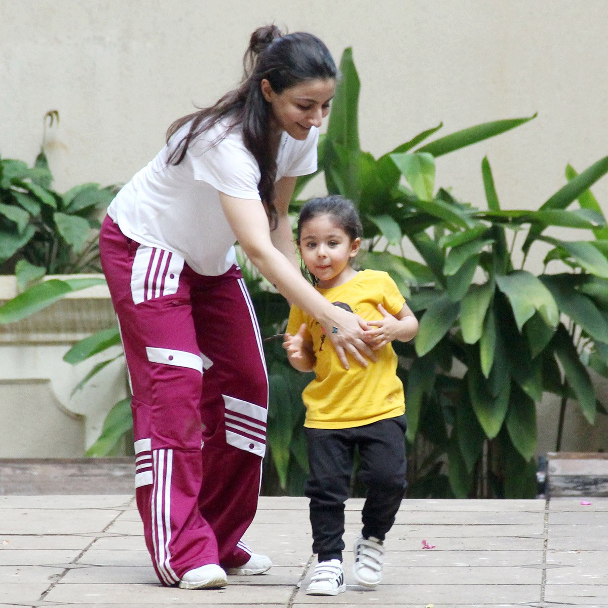 सोहा संग इनाया