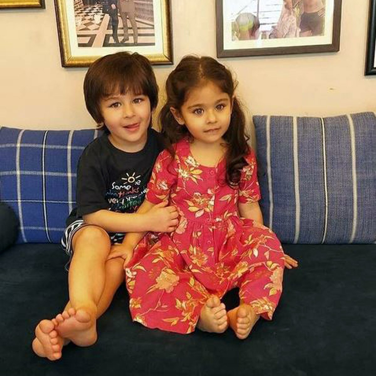 तैमूर अली खान संग इनाया 