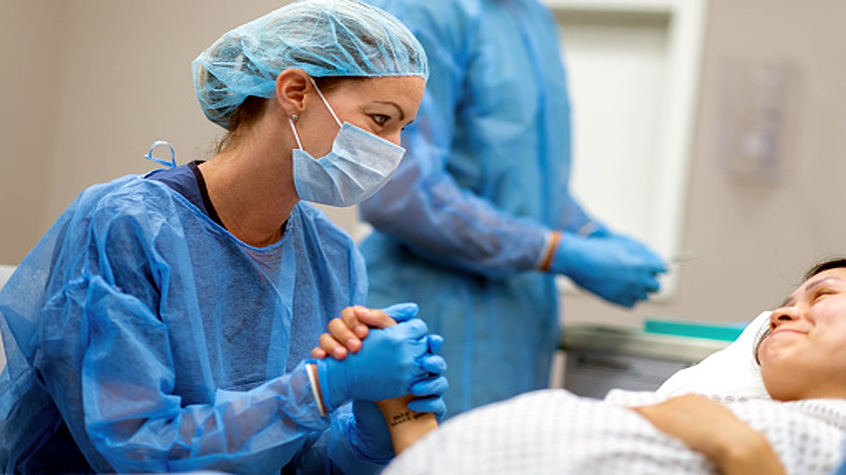 Unborn receive corona antibody from womb