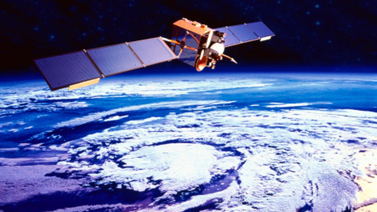 ISRO Opens its satellite center to Private firms