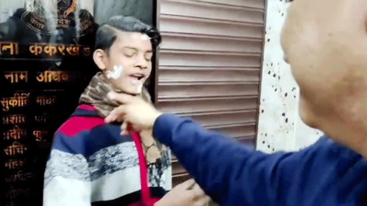 थाने में मनाया अनमोल का जन्मदिन (फोटो- उस्मान चौधरी)