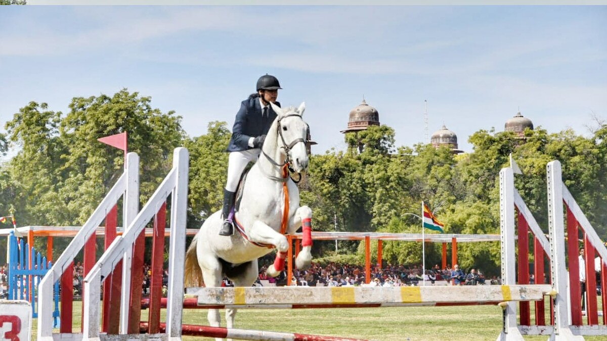 जोधपुर की बेटी साईमा बनी देश की पहली महिला वन स्टार हॉर्स राइडर, 80 क‍िमी की स्पर्धा में जीता पदक 