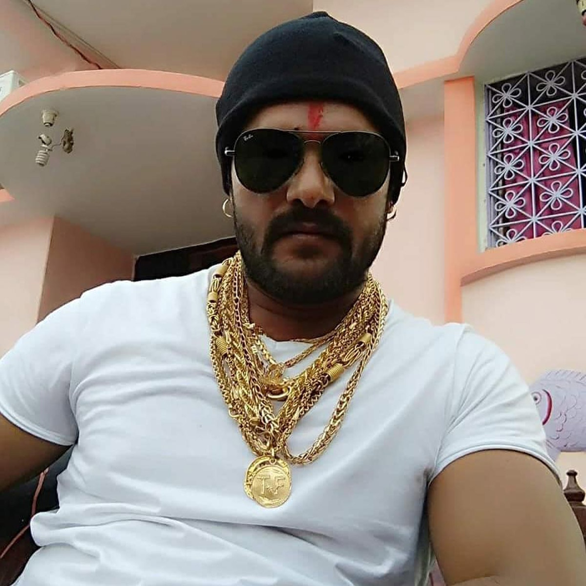 खेसारी लाल यादव