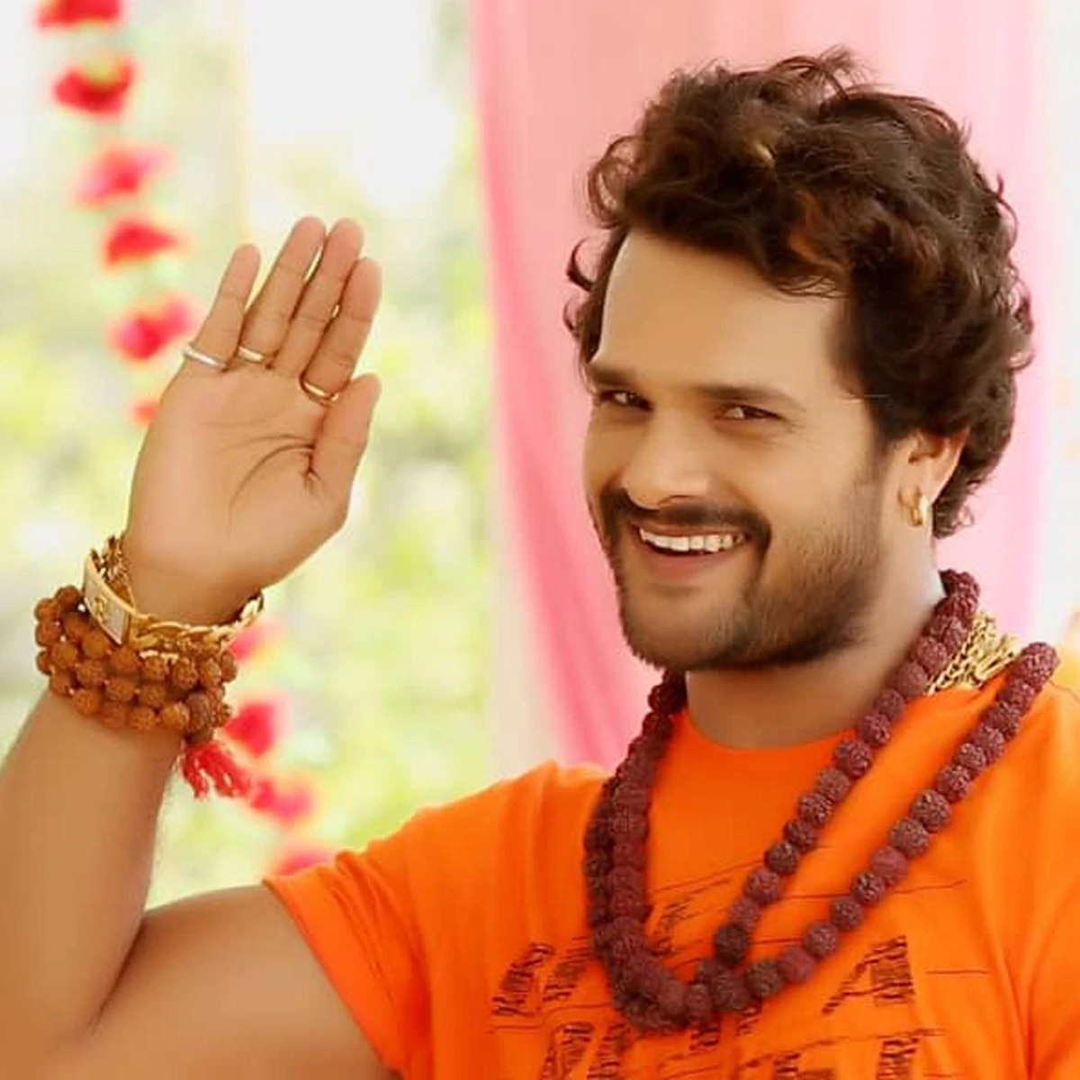 खेसारी लाल यादव 