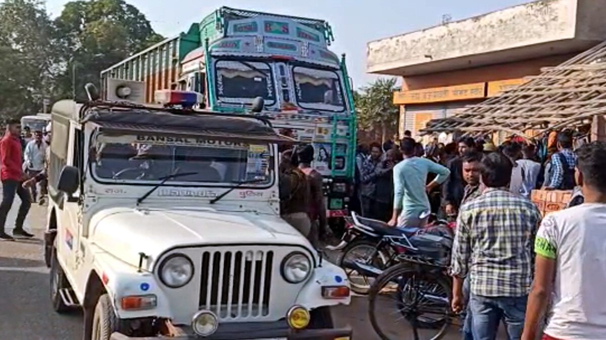 नाबाल‍िग को कट्टे की नोक जबरन उठाने की कोश‍िश, लोगों ने पकड़कर पीटा, आरोपी भी न‍िकले नाबाल‍िग 