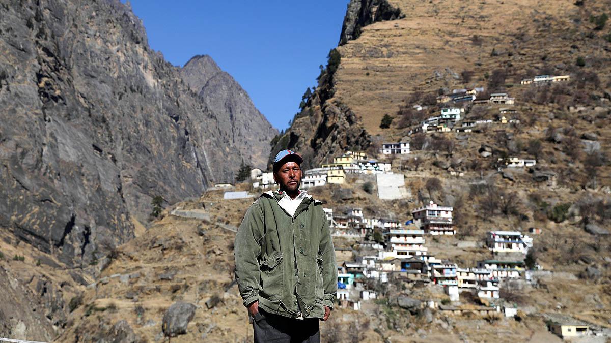 चमोली हादसाः डैम बनने से रैणी गांव को कितना नुकसान हुआ? सुनिए ग्रामीण की जुबानी