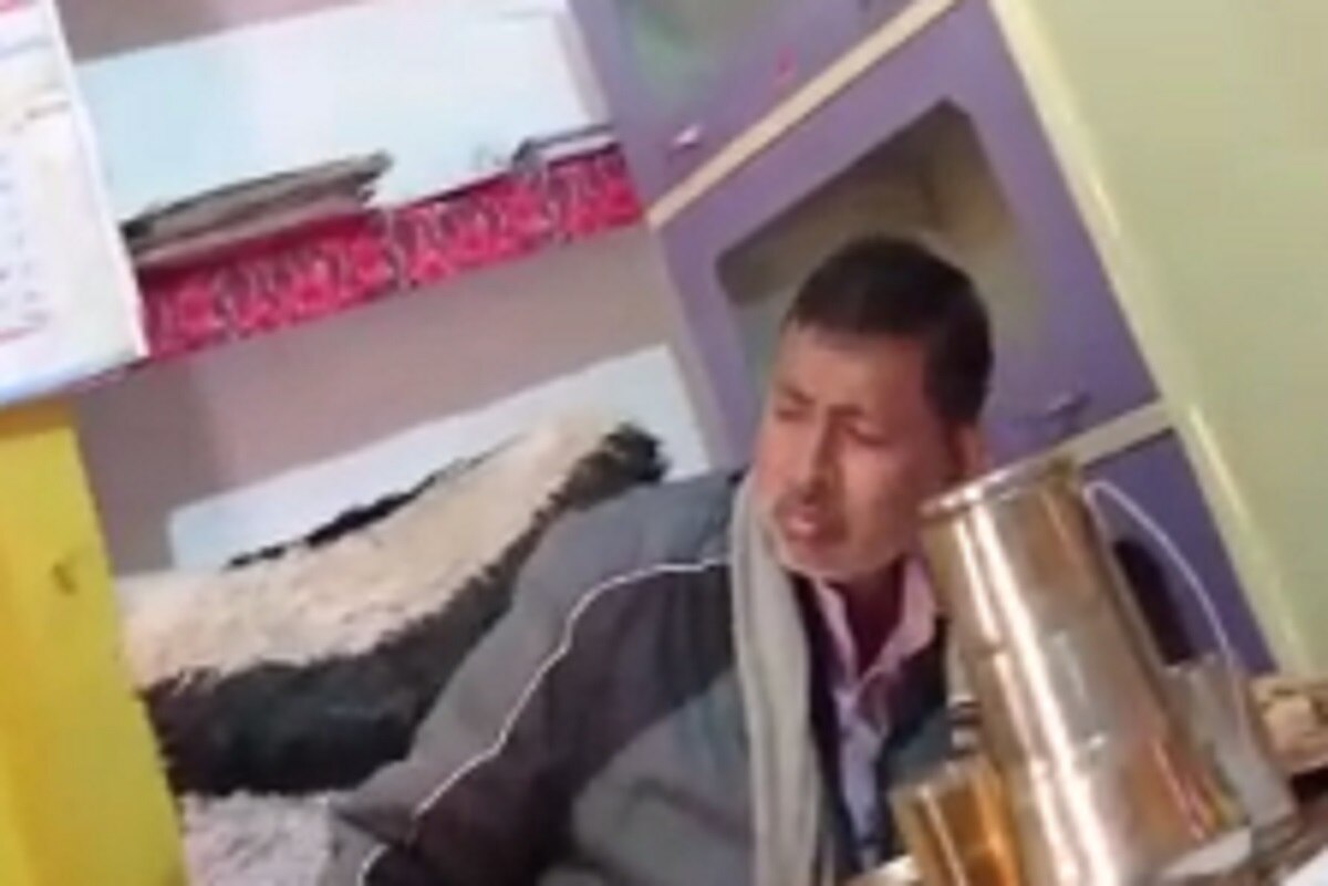 पंचायत अधिकारी का वीडियो वायरल