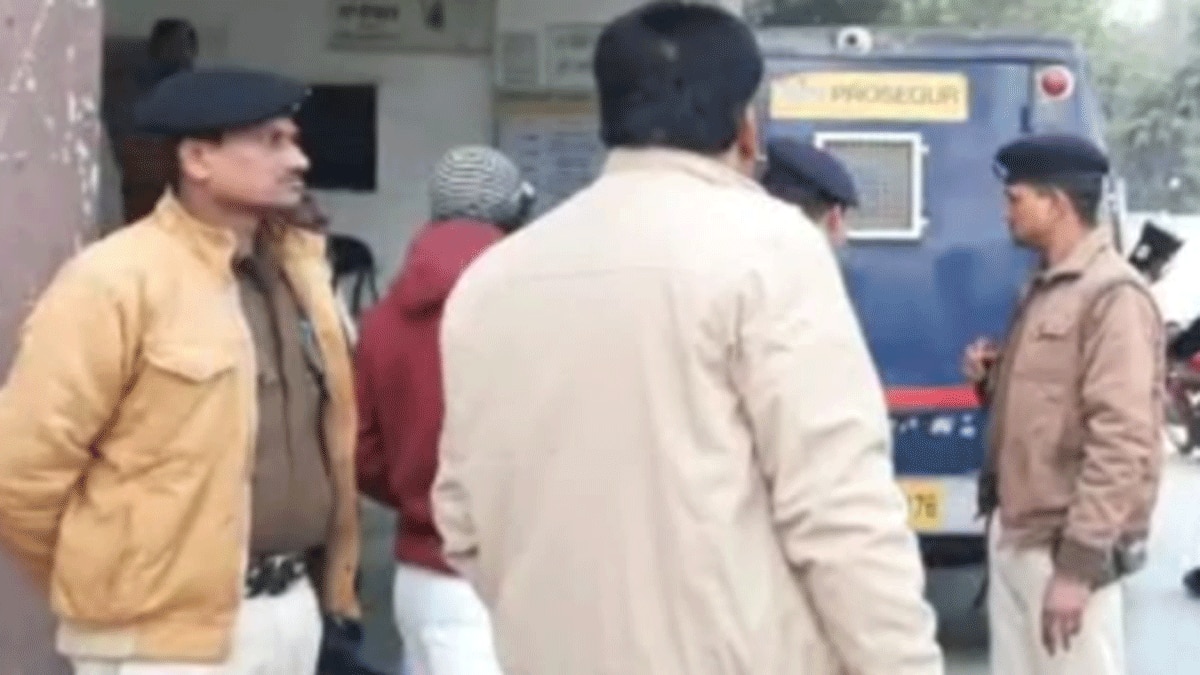 एटीएम कैश वैन से लूटे 45 लाख रुपये (फोटो आजतक)