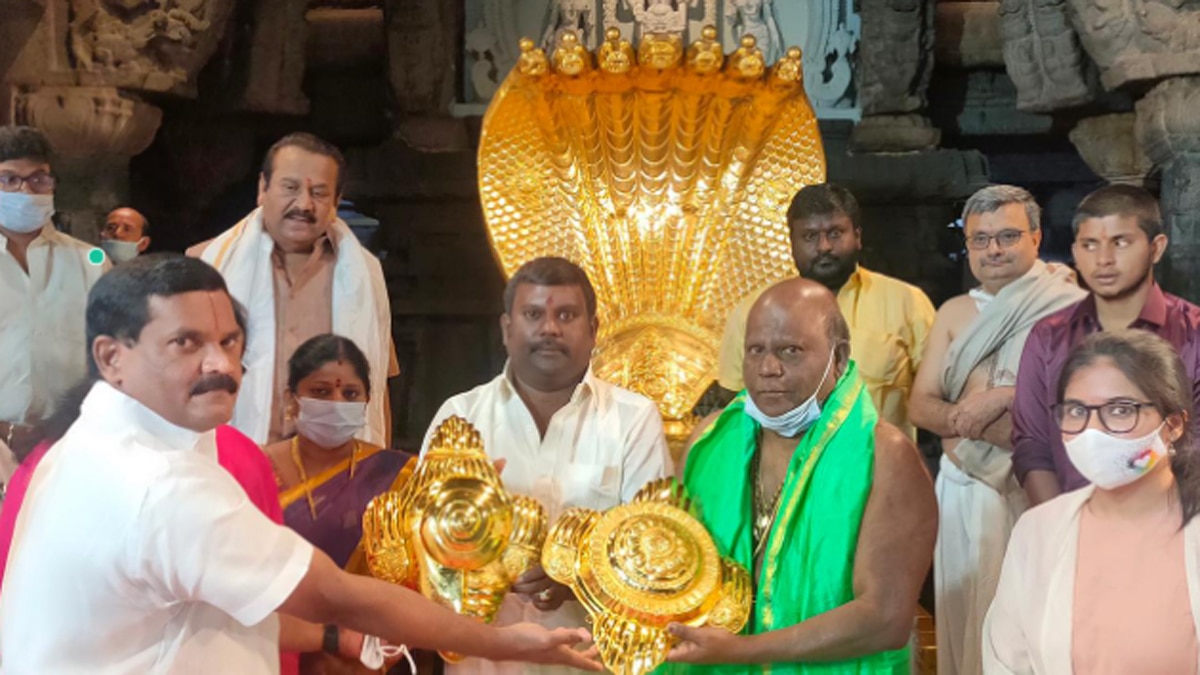 मंदिर में दान की जाने वाली राशी धर्म कार्य के लिए भी उपयोग की जाती है.