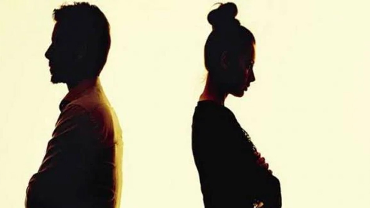  शख्स को अपने एक दोस्त की बहन से प्यार हो गया और फिर की दूसरी शादी.