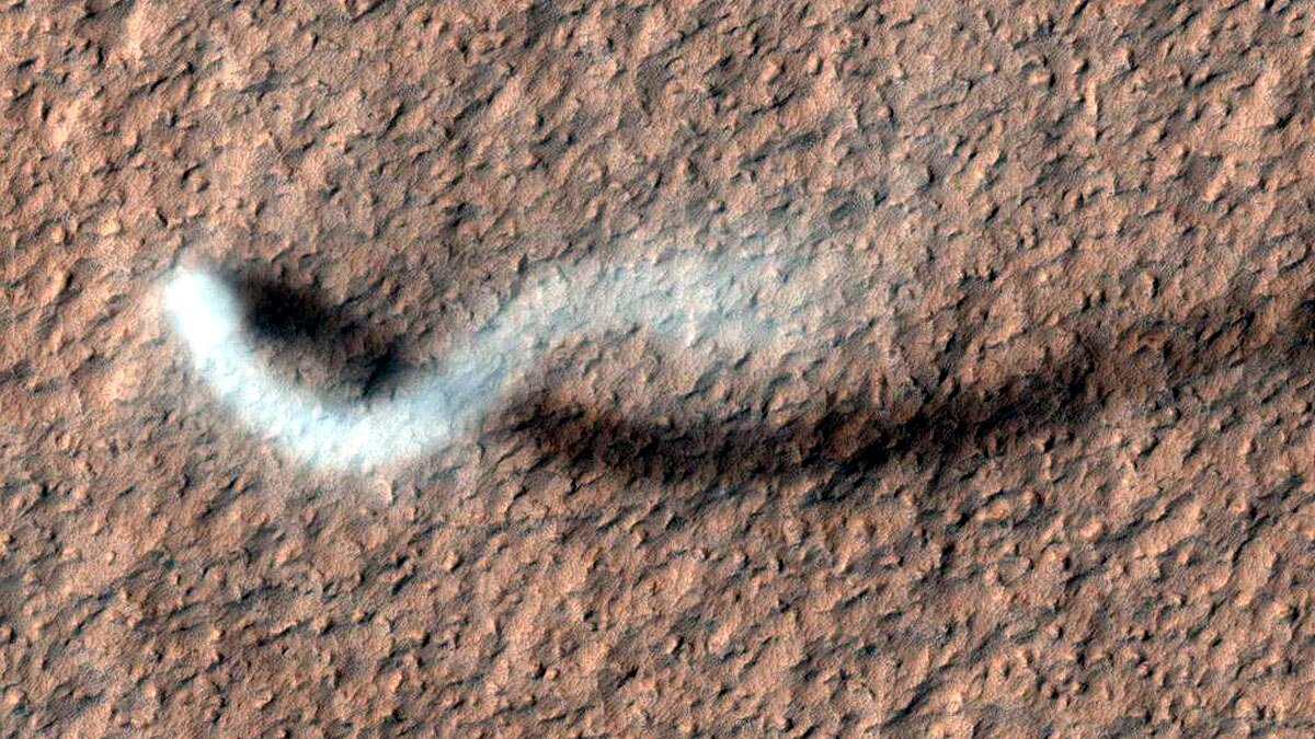 Perseverance Rover May Face Mars Dust Storm