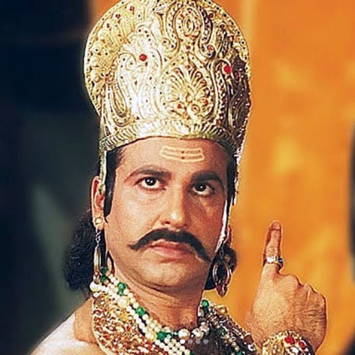 व‍िजय अरोड़ा