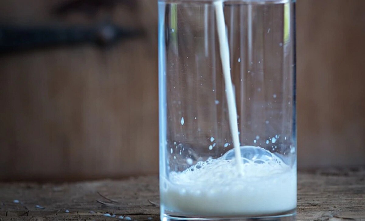 पंचायत का फैसला, पेट्रोल के भाव के बराबर बेचा जाएगा दूध