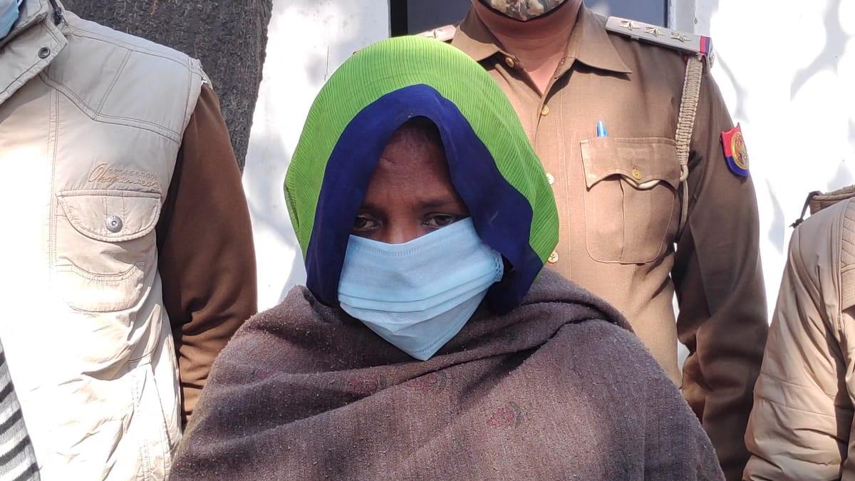 महिला को अपने 3 प्रेमियों से मिलने से मना करता था 50 वर्षीय पति.