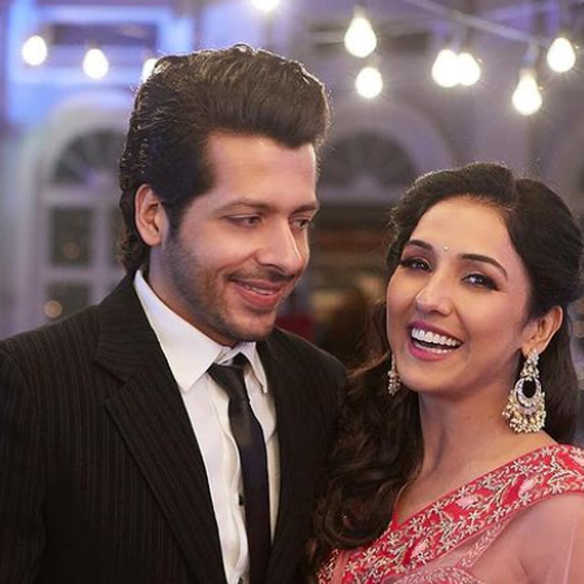 नीति मोहन-न‍िहार पंड्या 