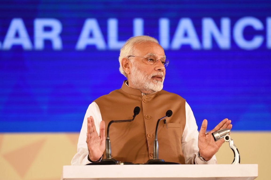  यूपीए के मुकाबले एनडीए को कच्चा तेल सस्ता मिला