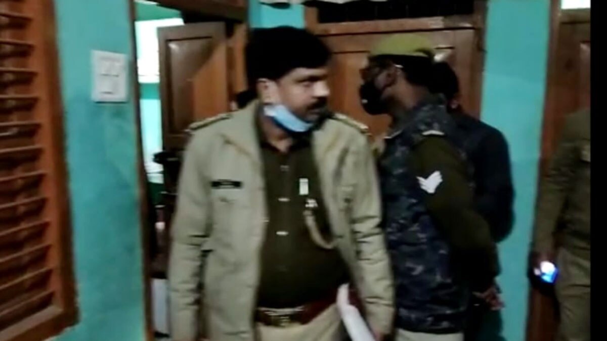 चोरी के मामले में प्रेमी देवर- भाभी गिरफ्तार (फोटो-शरद गौतम)