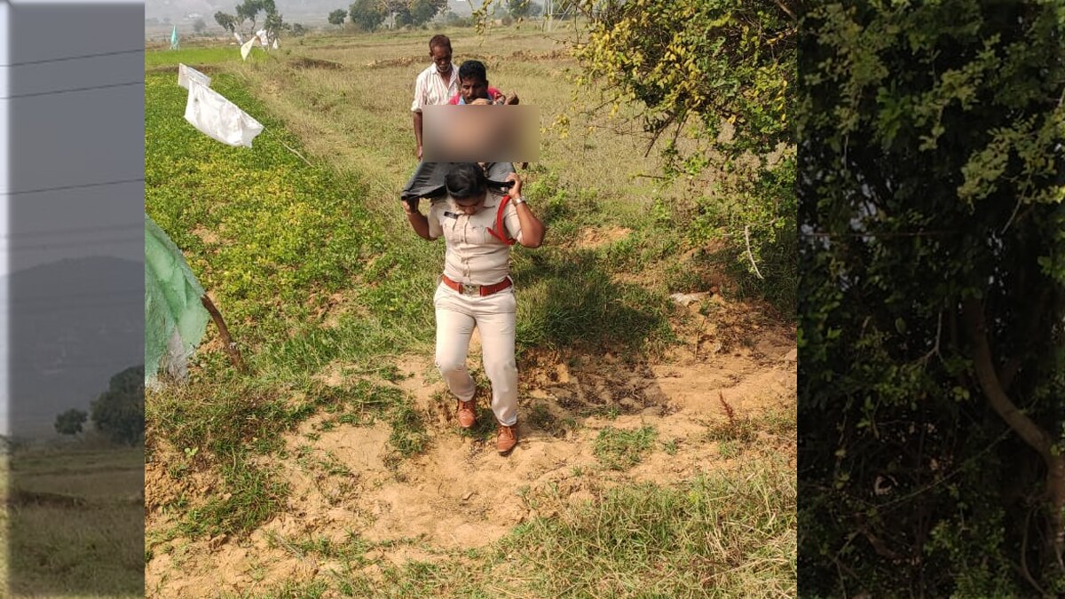 कासीबुग्गा में तैनात सब इंस्पेक्टर के. श्रीषा ने लाश का किया अंतिम संस्कार