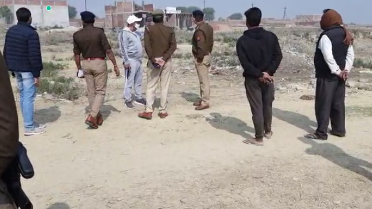 पुलिस मुकदमा दर्ज कर मामले की छानबीन में जुट गई है.