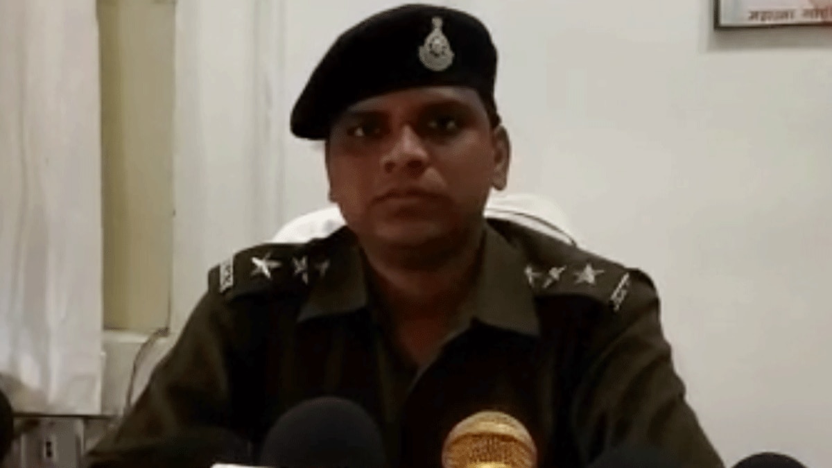 लड़के ने शादी का झांसा देकर लड़की के साथ बनाए शारीरिक संबंध (फोटो आजतक)