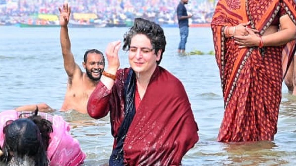प्रयागराज में प्रियंका गांधी