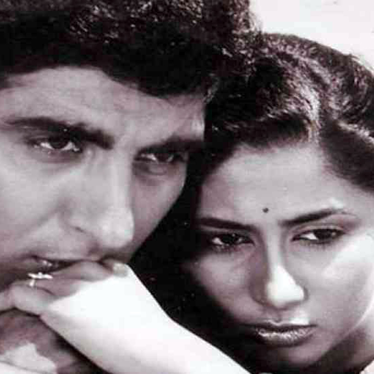 राज बब्बर- स्म‍िता पाट‍िल 