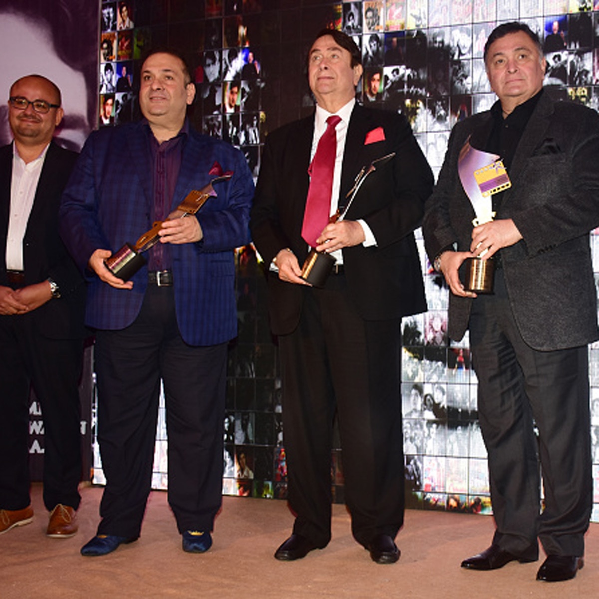 राजीव कपूर भाईयों के साथ 