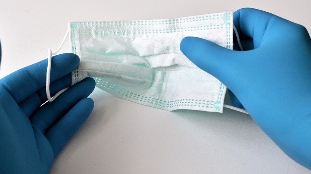 बिना मास्क के विधानसभा पहुंचे विधायक, कारण पूछने पर दी अजीब दलील