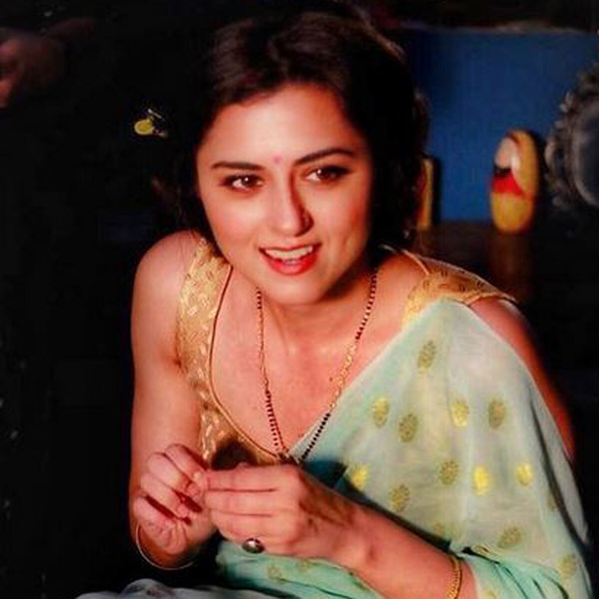 रिद्धी डोगरा  