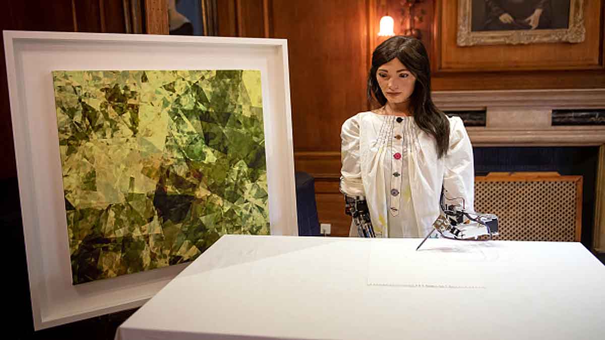 World First Robot Painter AI-Da 