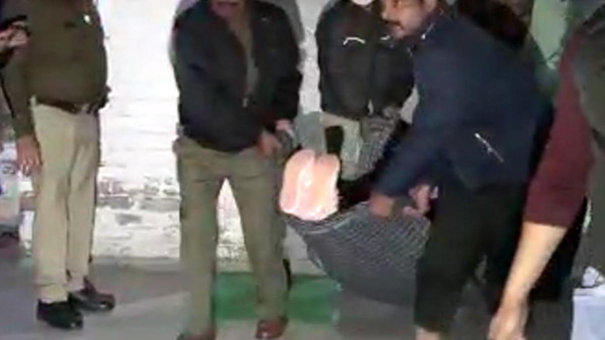 इस अखाड़े में चली थी गोल‍ियां.