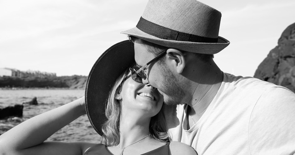 गर्लफ्रेंड की लंबाई से परेशान युवक9