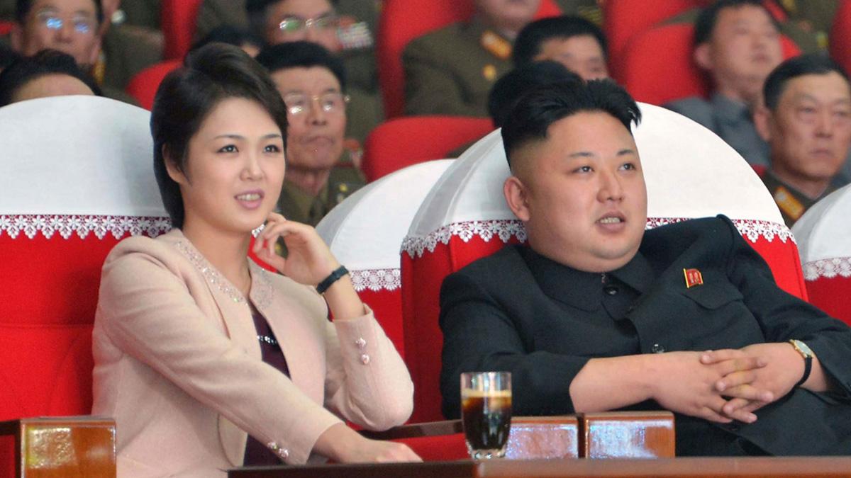 किम जोंग उन और रि सोल-जू