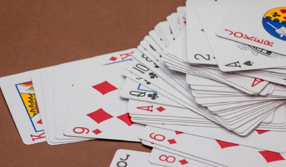 अब नहीं खेल पाएंगे ऑनलाइन रमी गेम