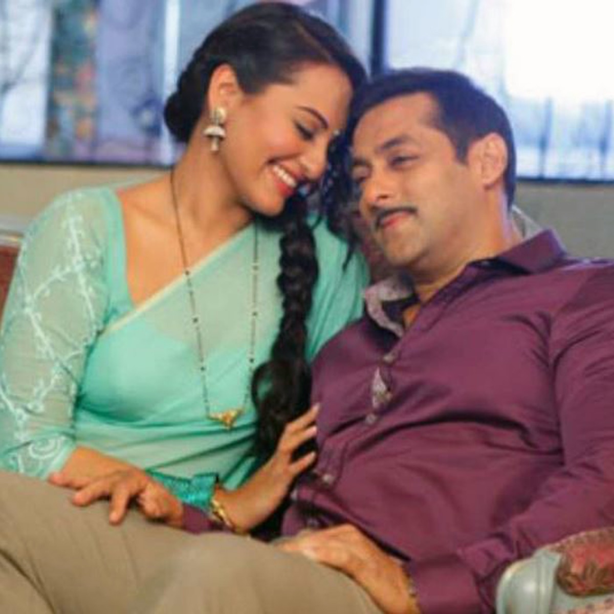 सलमान खान संग सोनाक्षी सिन्हा