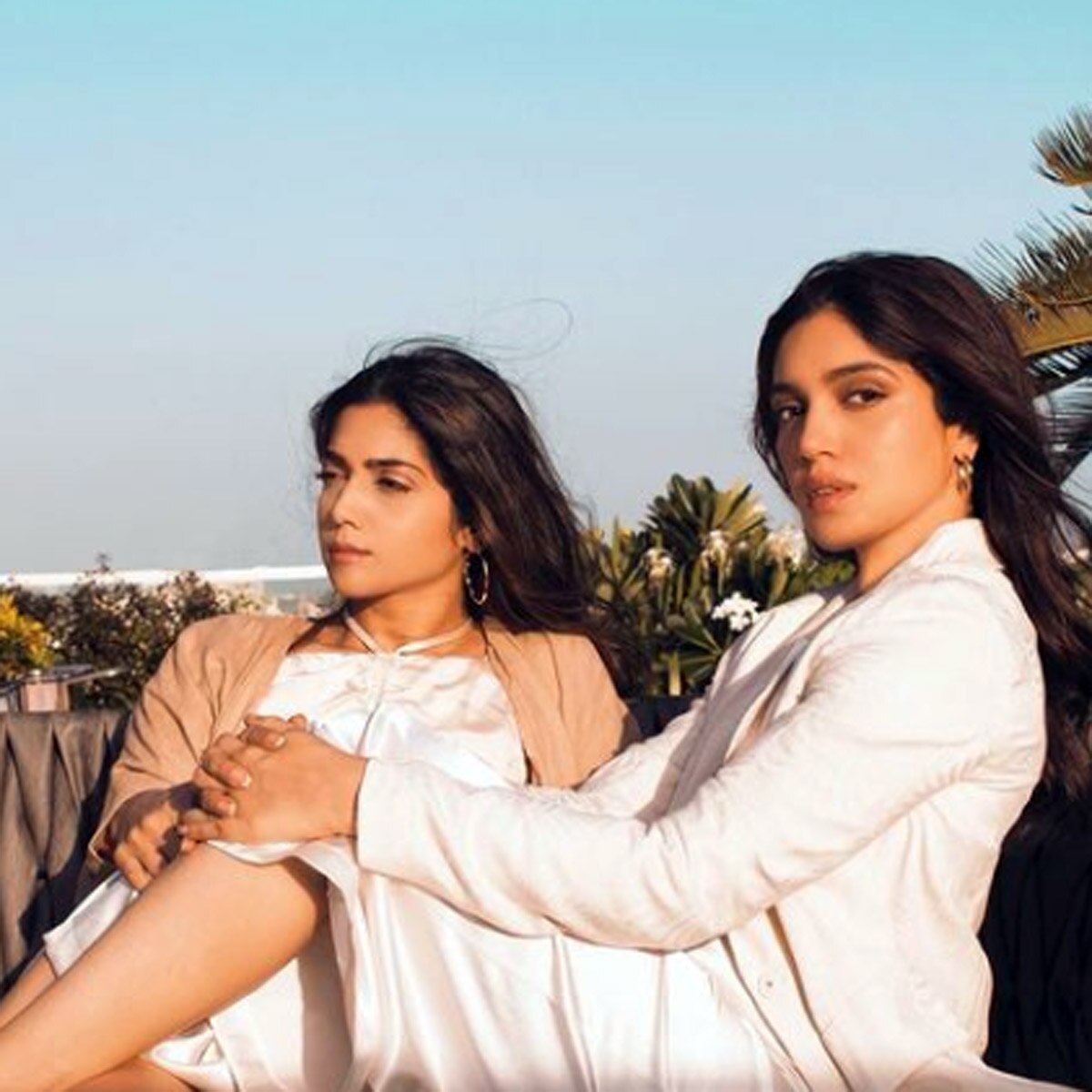 भूमि संग उनकी बहन