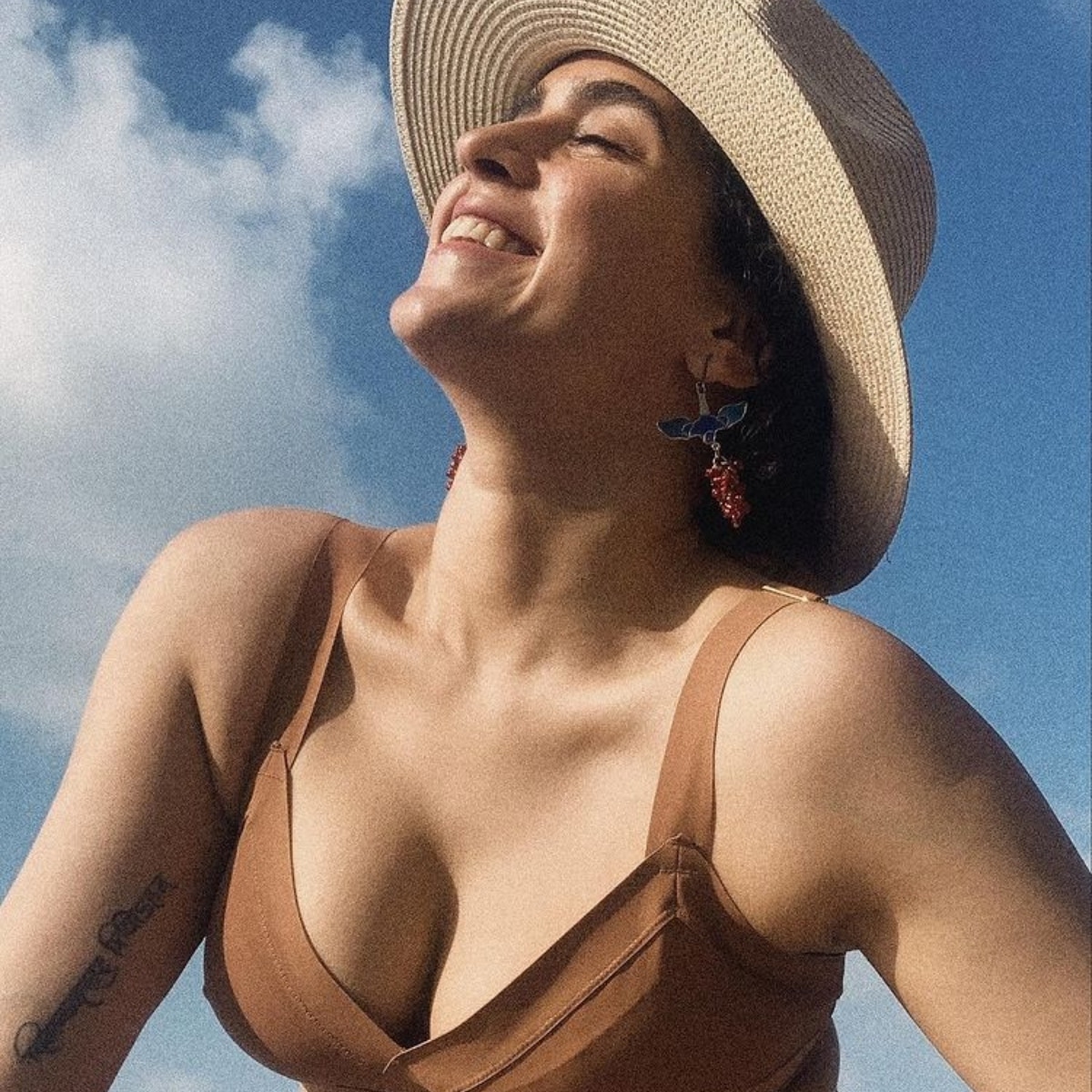 सान्या मल्होत्रा 