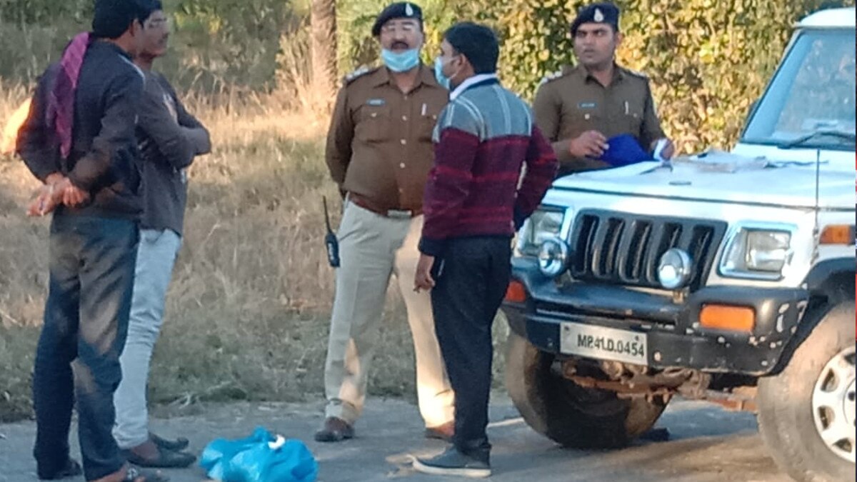 17 साल की बेटी को कब्रिस्तान में दफना कर थाने में लिखाई गुमशुदगी की रिपोर्ट, 10 साल बाद खुलासा 