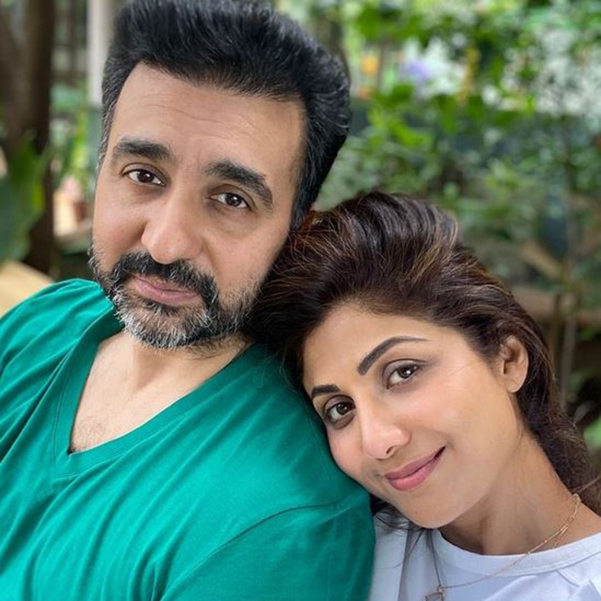 पति संग शिल्पा