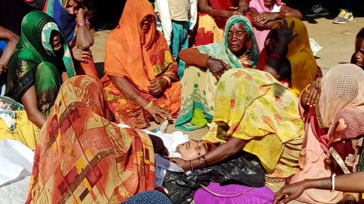  सीधी हादसे में पति-पत्नी की मौत, पत्नी को एग्जाम दिलाने जा रहा था सतना, दोनों का एक ही चिता पर अंतिम संस्कार